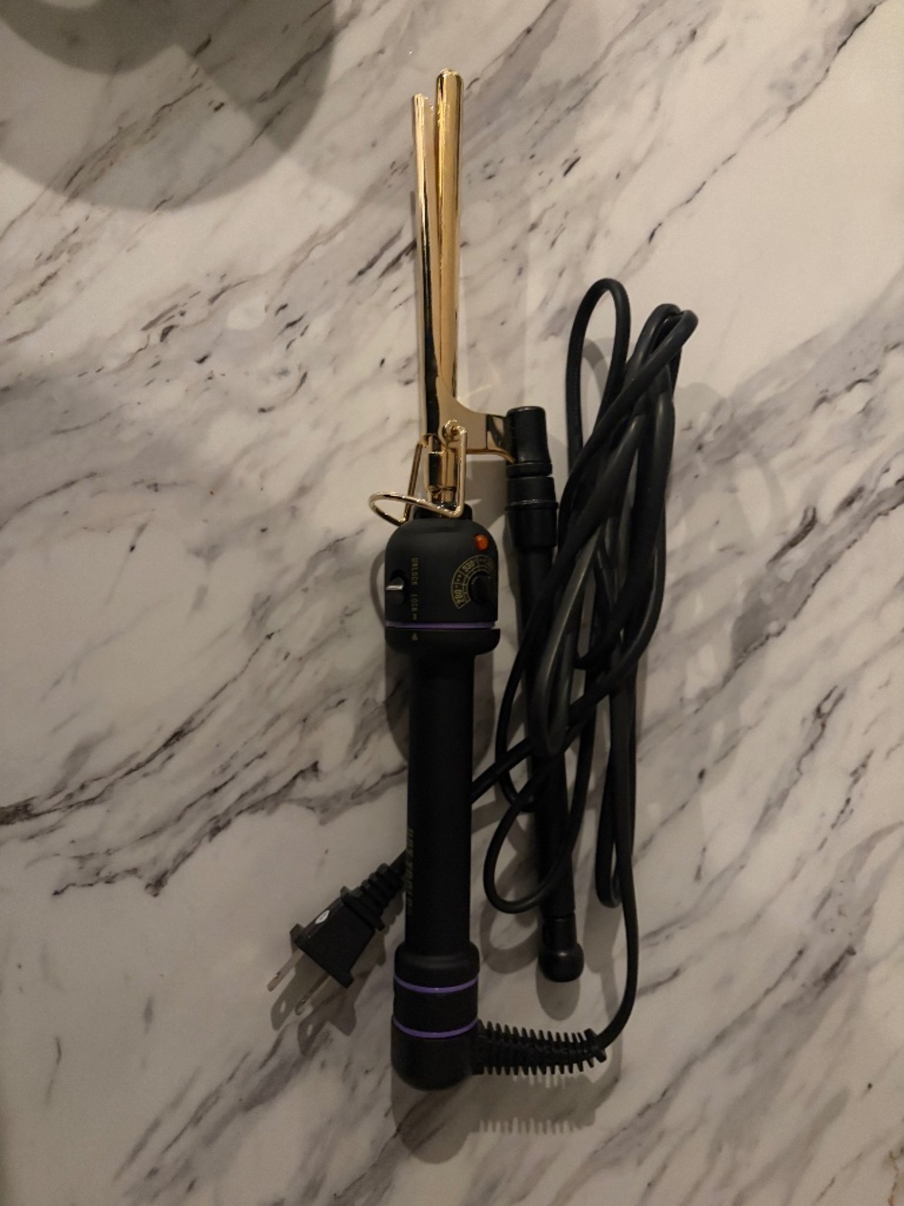 Hot Tools Curling Iron